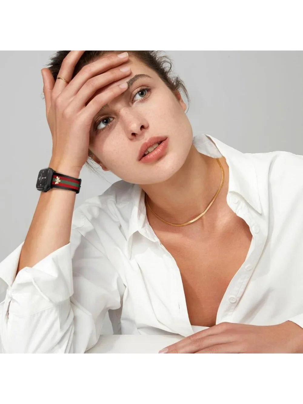 Stylish Leather Apple Watch Bands with Charms for All Series - Unisex Strap